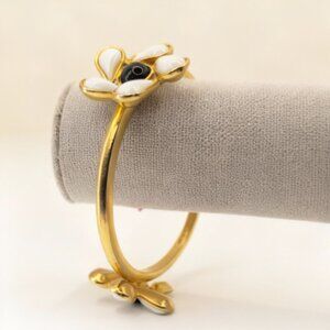 RARE Ben-Amun Gold and White Floral Bracelet with Gem Center Excellent Condition